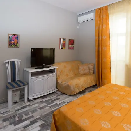 Central Beach Seagarden Apartment Varna