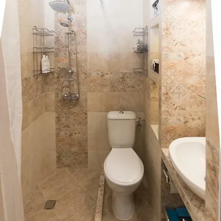 Central Beach Seagarden Apartment